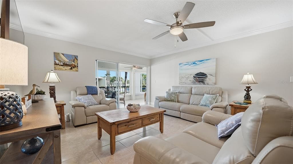 199 WHISPERING SANDS DRIVE 204 photo 17