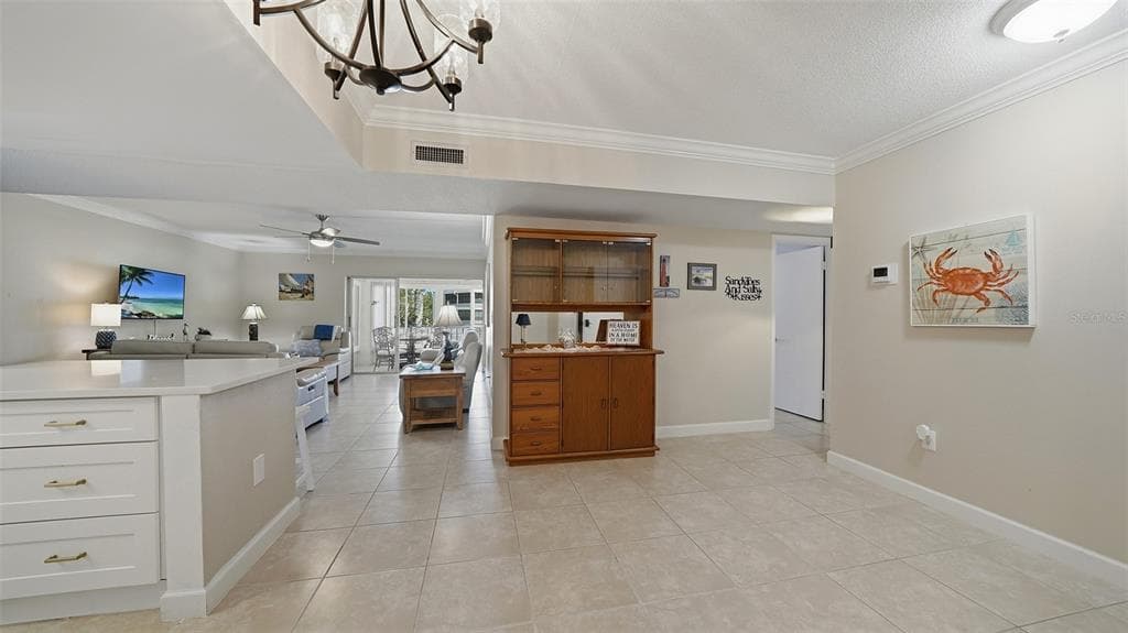 199 WHISPERING SANDS DRIVE 204 photo 9