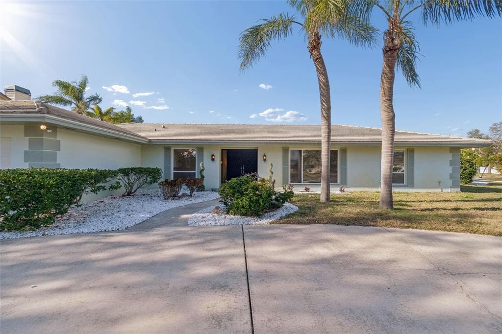 4415 CLEARWATER HARBOR DRIVE N photo 11