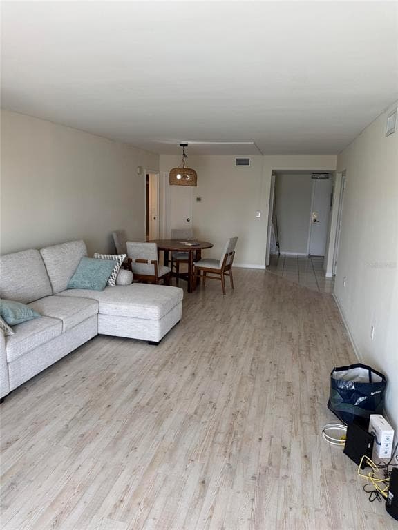 925 N HALIFAX AVENUE 102 photo 24