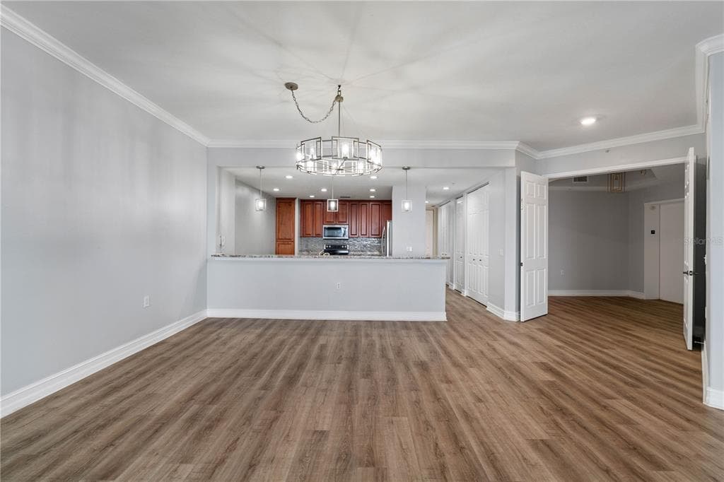 87 VIVANTE BOULEVARD 8742 photo 23