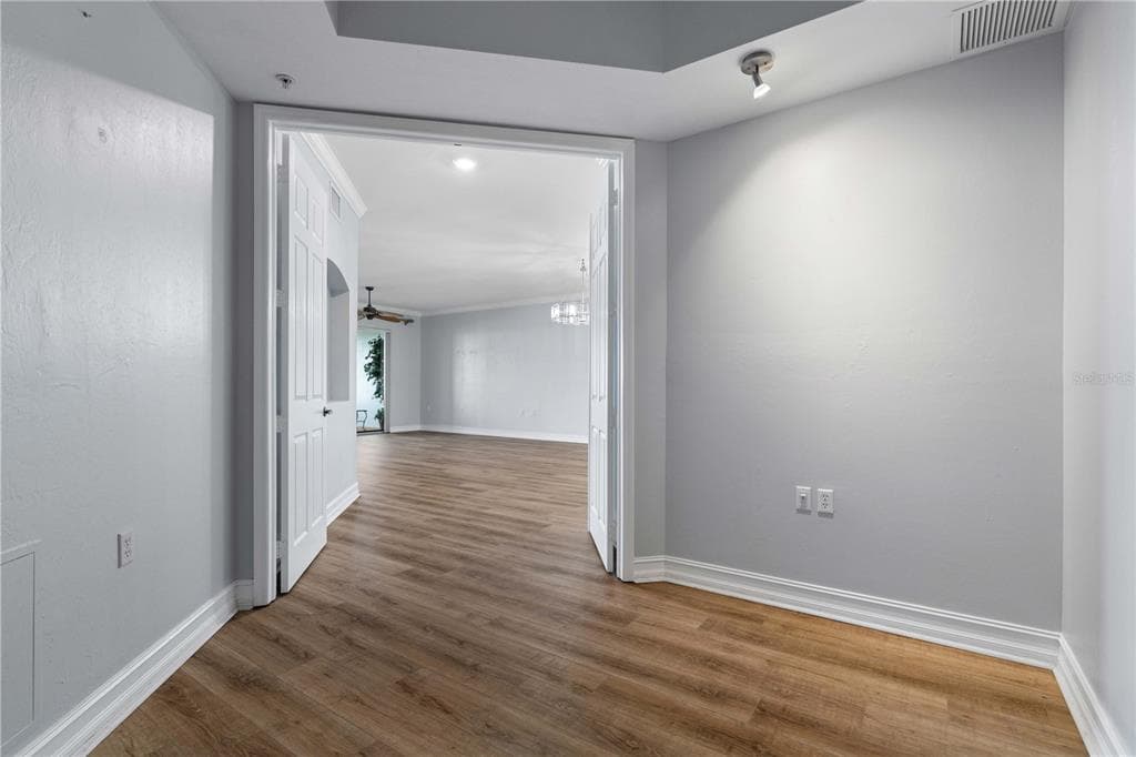87 VIVANTE BOULEVARD 8742 photo 17