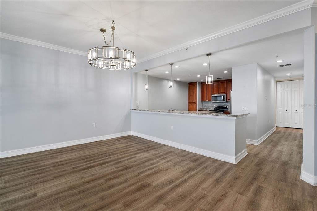 87 VIVANTE BOULEVARD 8742 photo 7