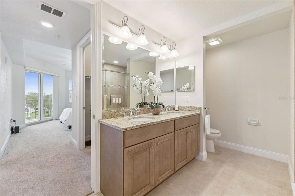 3 RIVERWALK DRIVE 404 photo 14