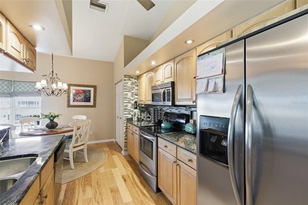 1318 PENGUIN COURT photo 13