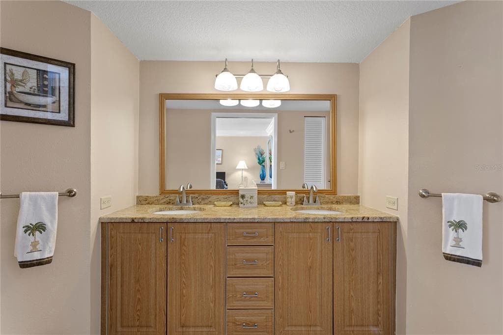 1290 GULF BOULEVARD 1002 photo 24