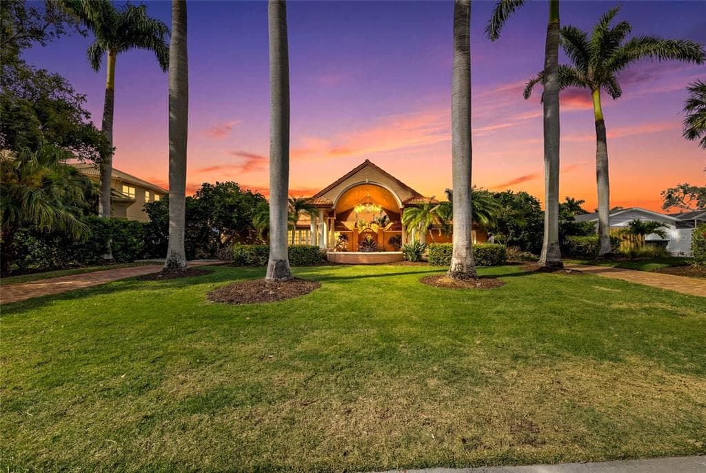 1749 SANDALWOOD DRIVE 3