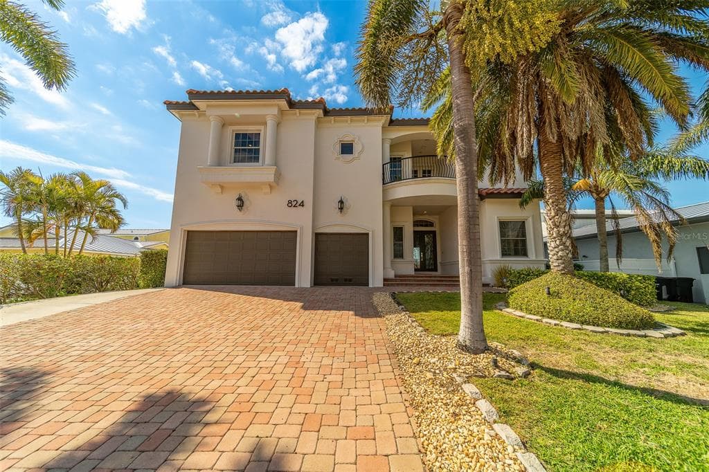 824 ISLAND WAY photo 9