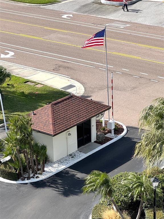 1501 GULF BOULEVARD 603 photo 2