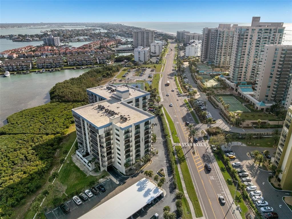 1501 GULF BOULEVARD 603 photo 4
