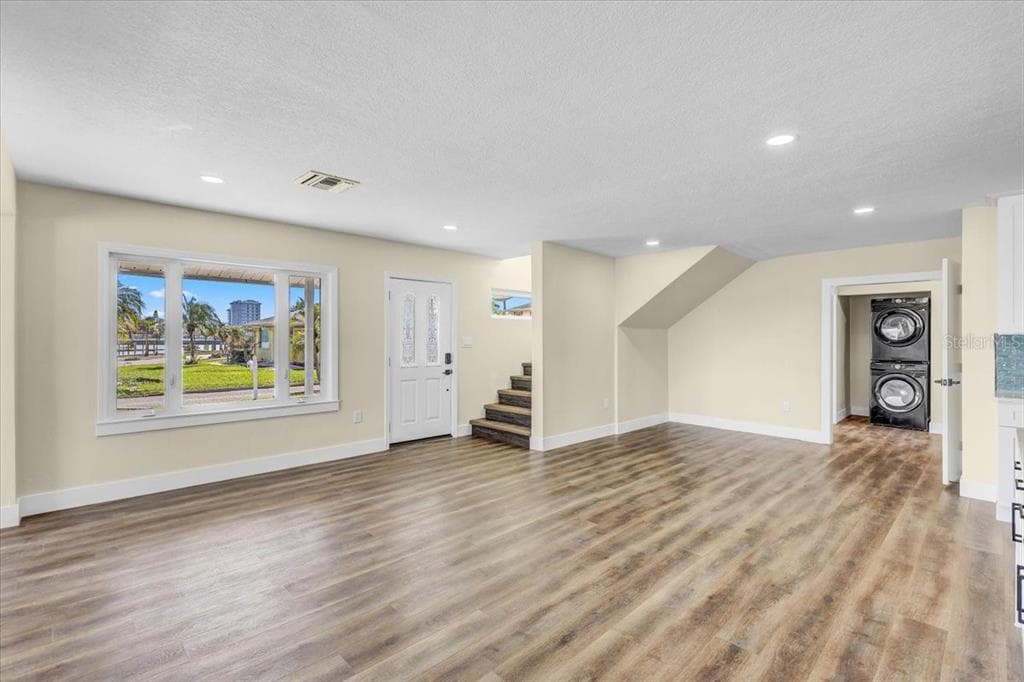 2201 RIVERVIEW BOULEVARD photo 5
