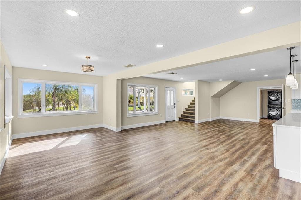 2201 RIVERVIEW BOULEVARD photo 10
