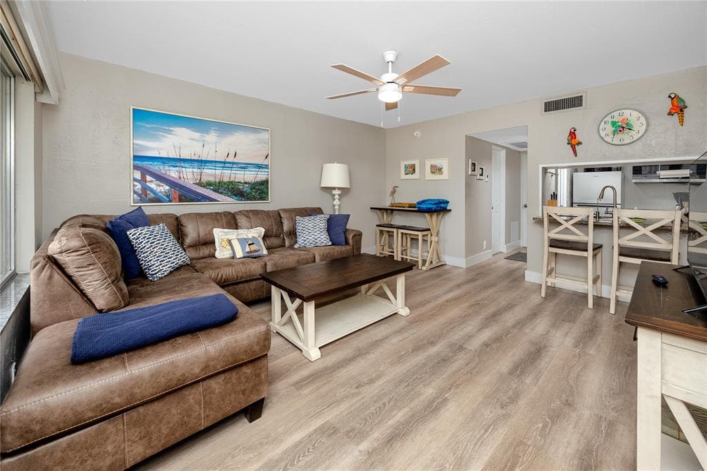 282 TREASURE ISLAND CAUSEWAY 12 photo 4