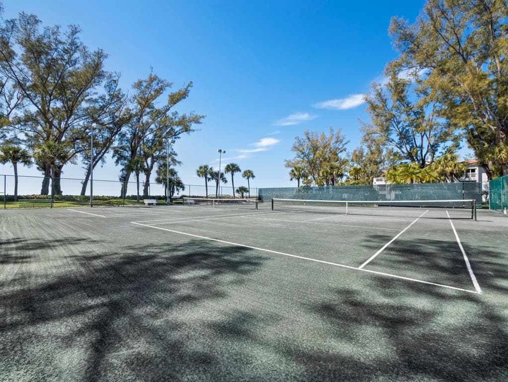5055 GULF OF MEXICO DRIVE 421 photo 22