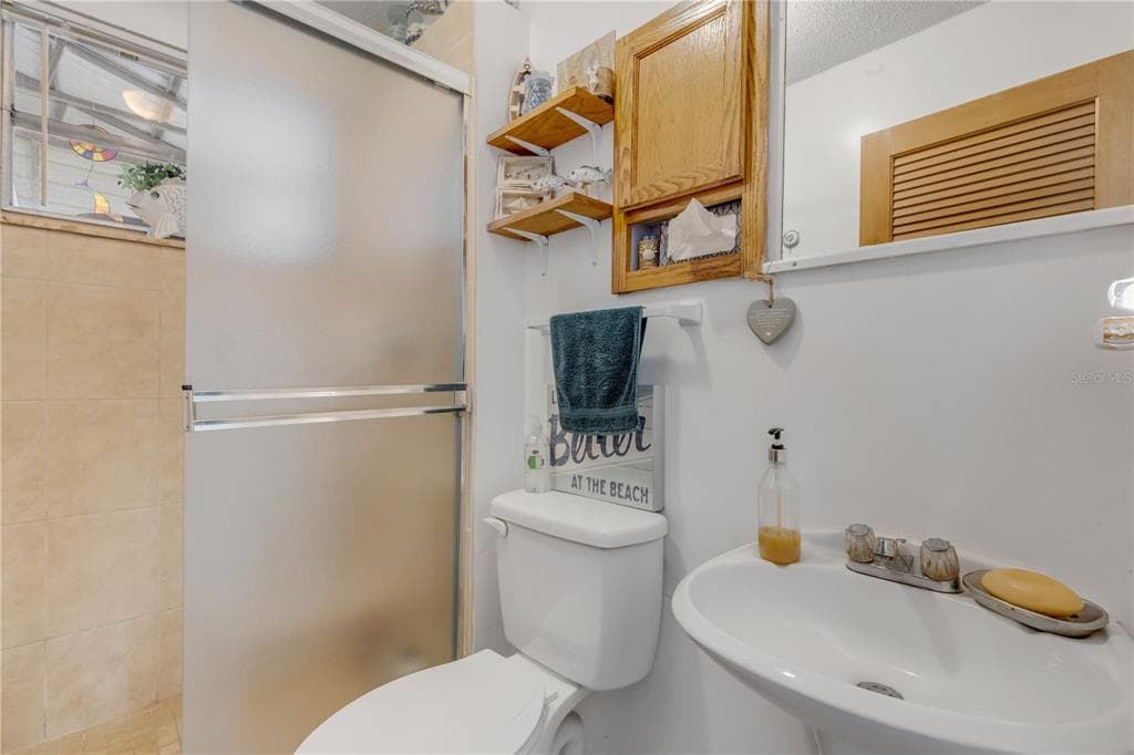 201 GARY AVENUE photo 17