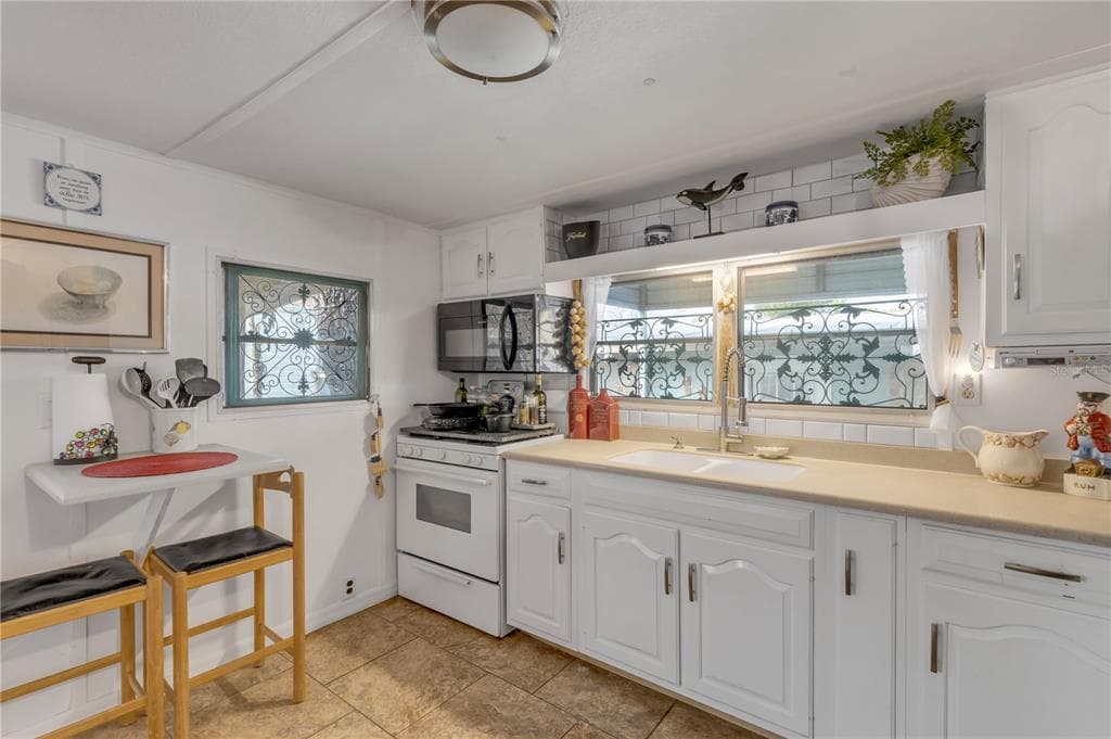 201 GARY AVENUE photo 12