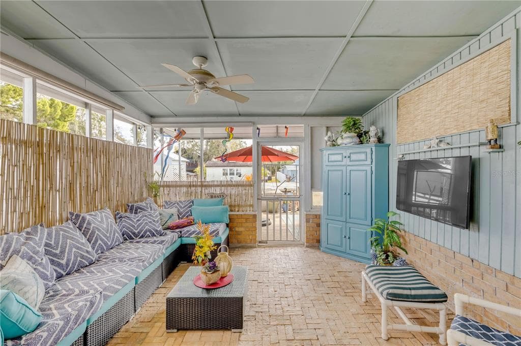 201 GARY AVENUE photo 20