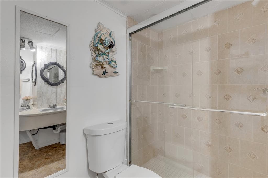 201 GARY AVENUE photo 15