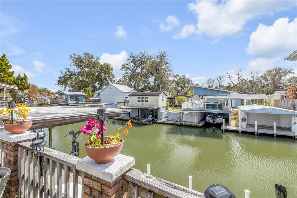 201 GARY AVENUE photo 25
