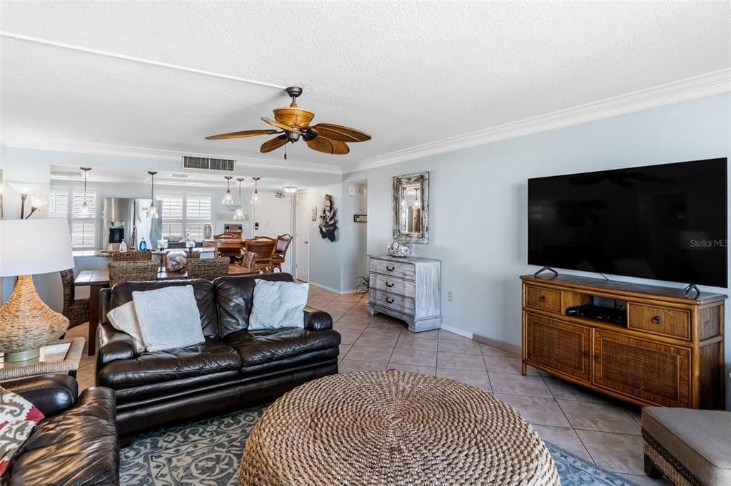 6300 MIDNIGHT PASS ROAD 708 photo 16