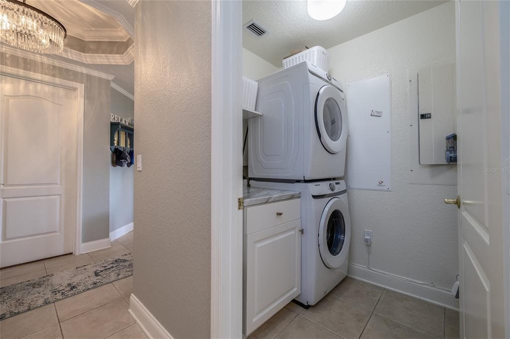 250 MINORCA BEACH WAY 406 photo 20
