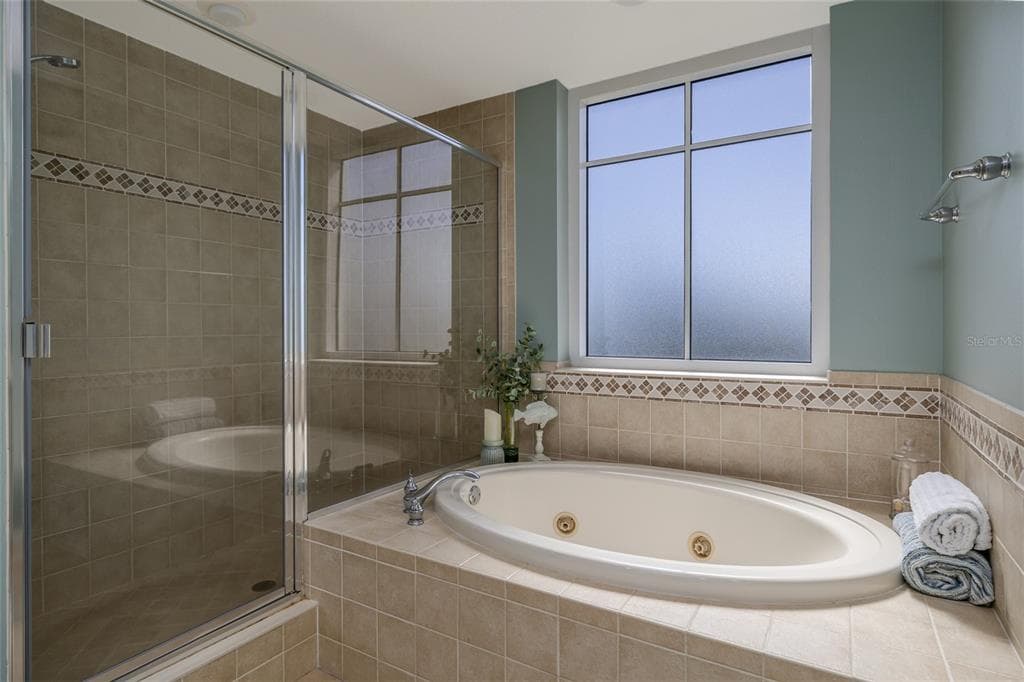 250 MINORCA BEACH WAY 406 photo 15