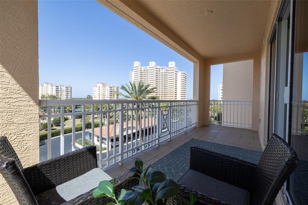 250 MINORCA BEACH WAY 406 photo 11