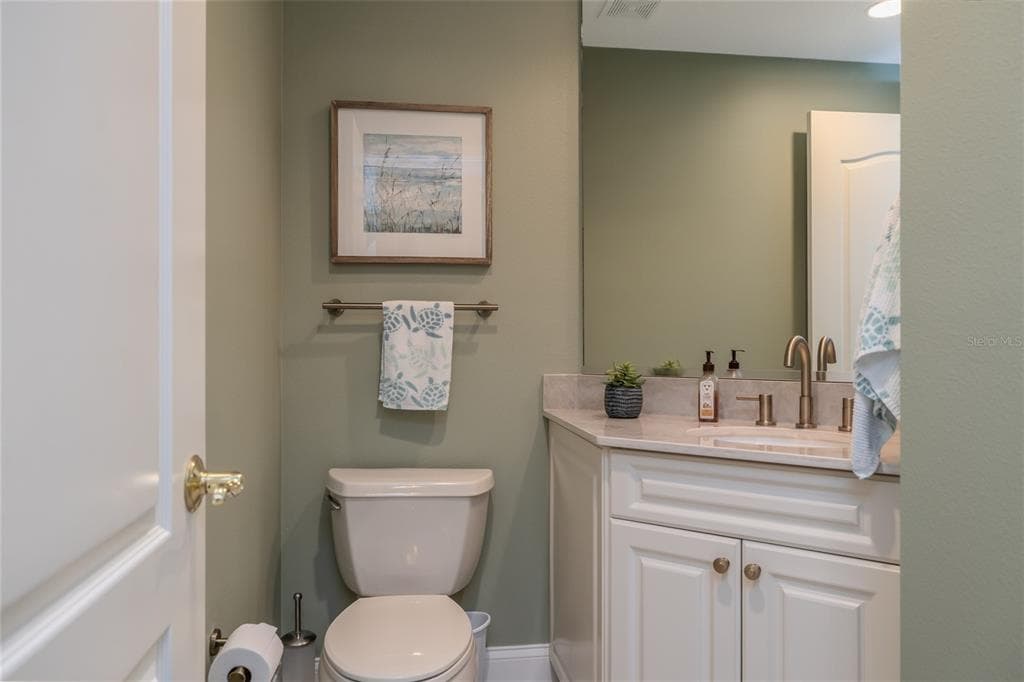 250 MINORCA BEACH WAY 406 photo 19