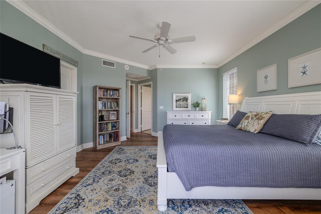250 MINORCA BEACH WAY 406 photo 8
