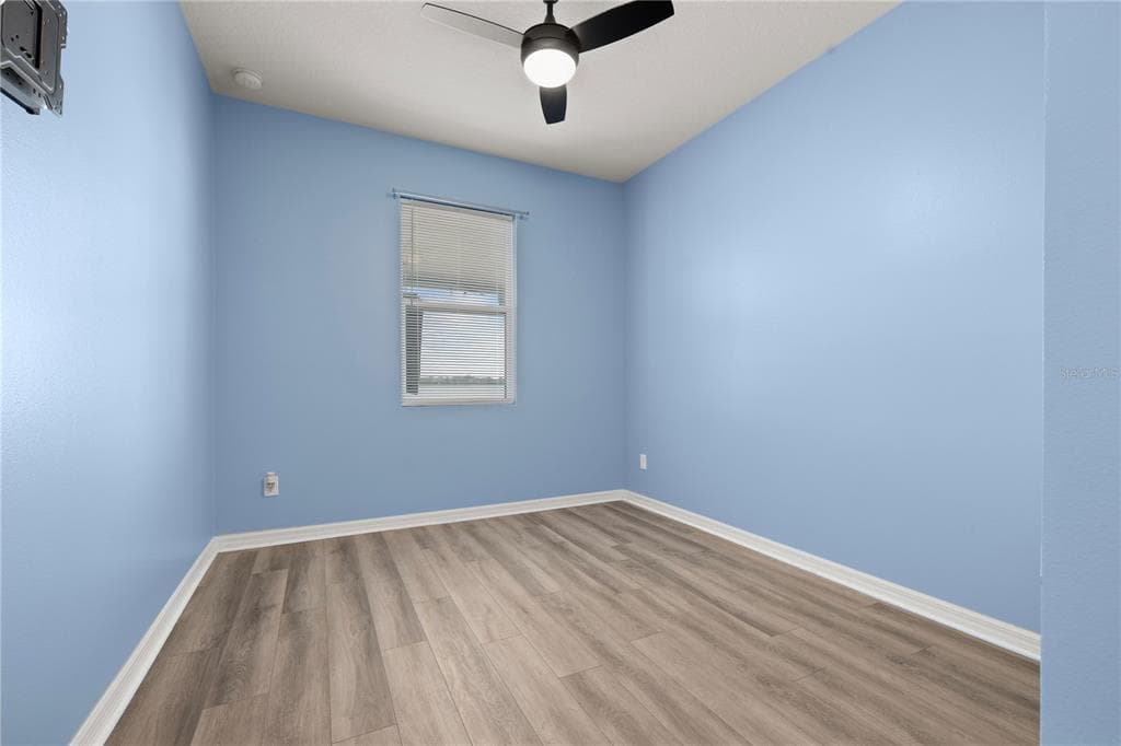 395 BLUE CYPRESS DRIVE photo 16