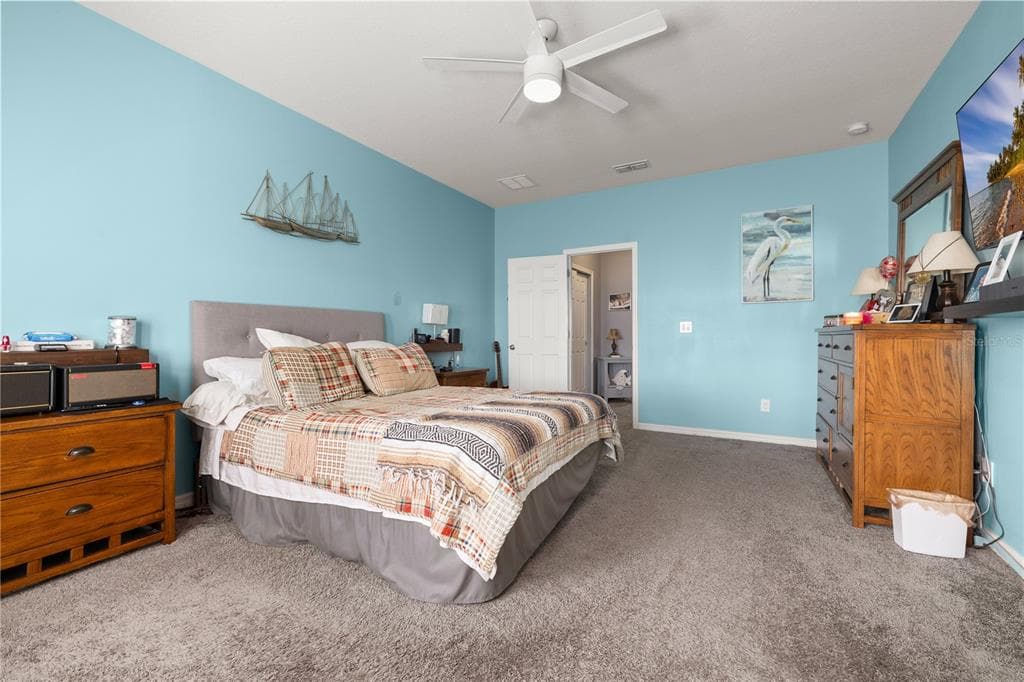 395 BLUE CYPRESS DRIVE photo 20