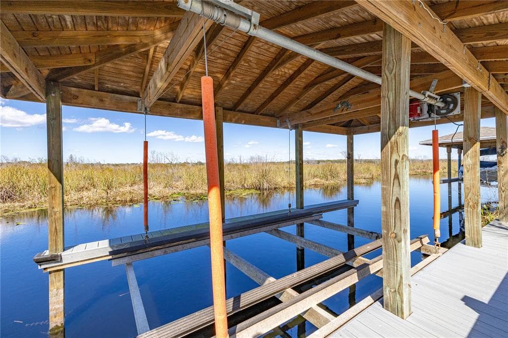 395 BLUE CYPRESS DRIVE 4