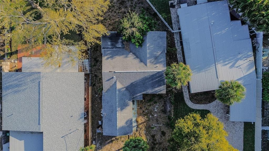 407 20TH AVENUE photo 10