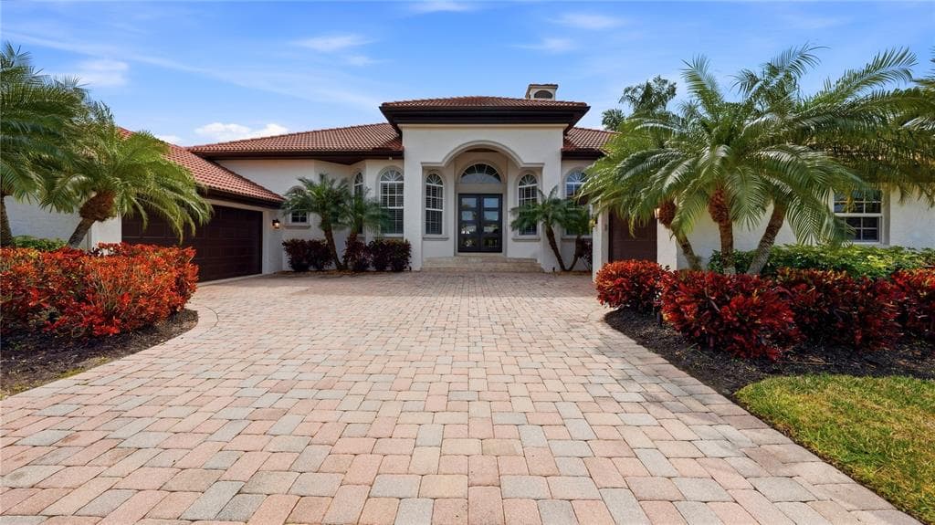 7637 COVE TERRACE photo 2