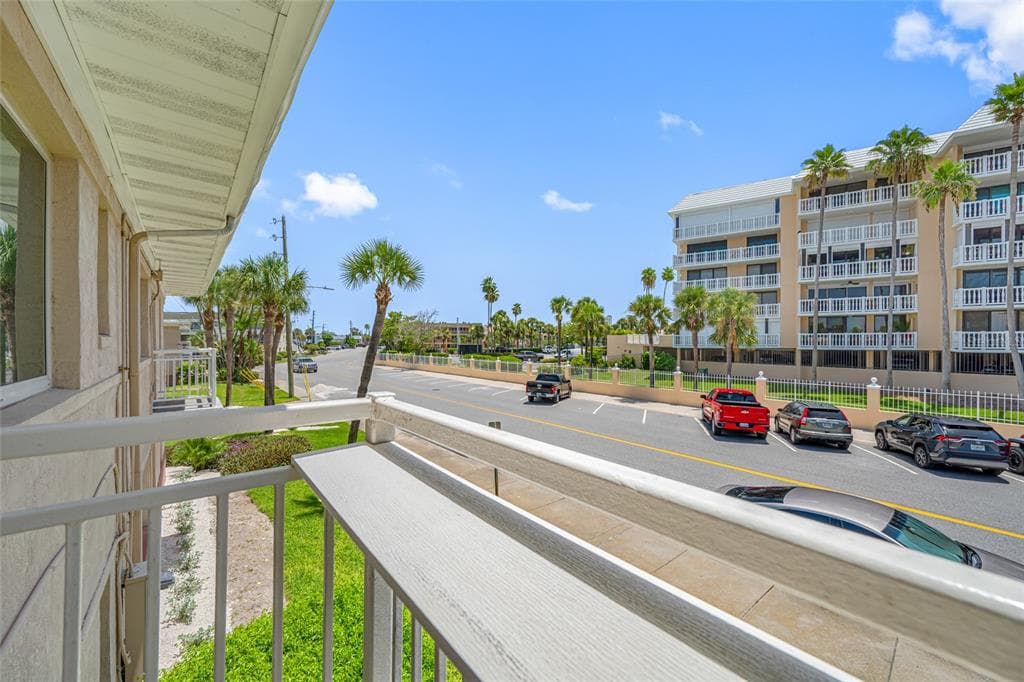 6700 SUNSET WAY 406 photo 17