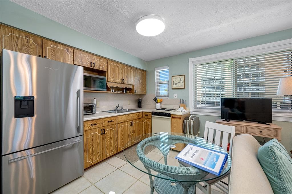 6700 SUNSET WAY 406 photo 9
