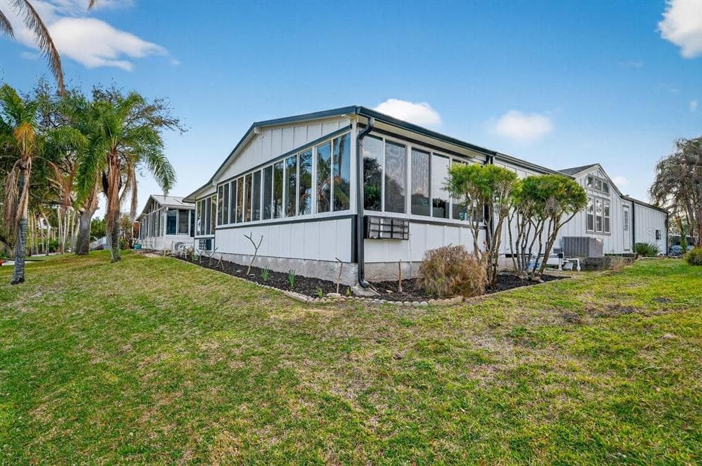 747 NAVIGATORS WAY photo 16
