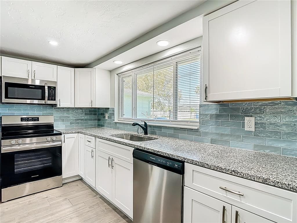 4947 BLUE HERON DRIVE photo 16