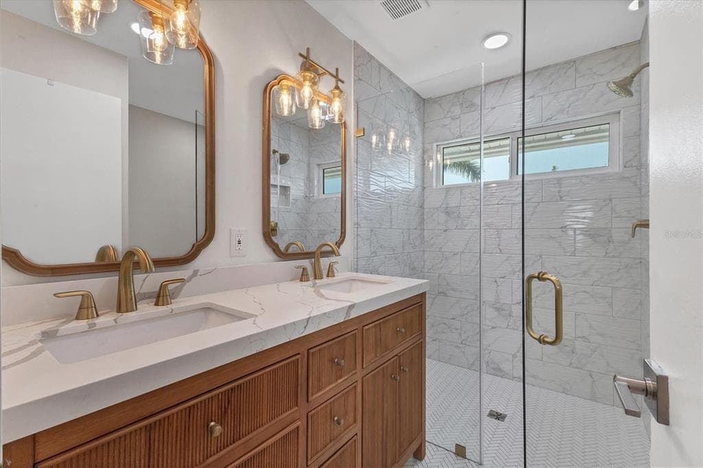 825 TARAWITT DRIVE photo 22