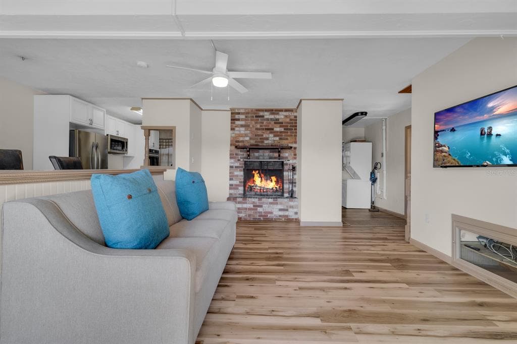 1129 LEMON BLUFF ROAD 4