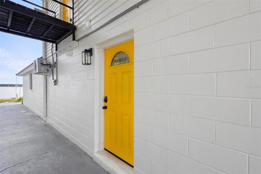 1824 LAKE STREET 5
