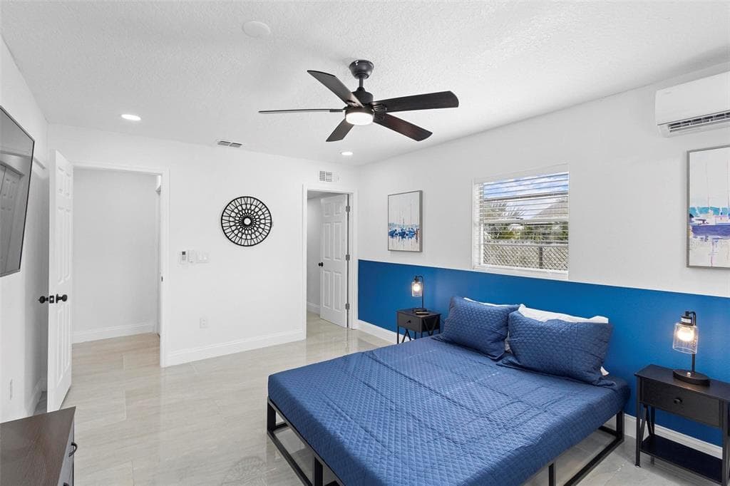 1824 LAKE STREET photo 20