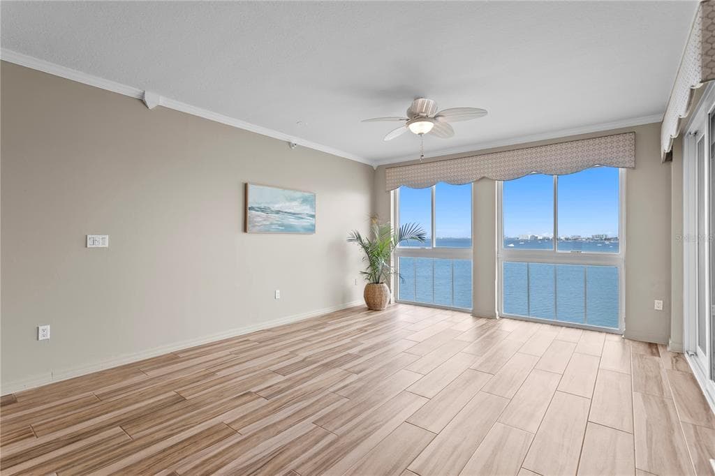 4717 DOLPHIN CAY LANE S 507 photo 13