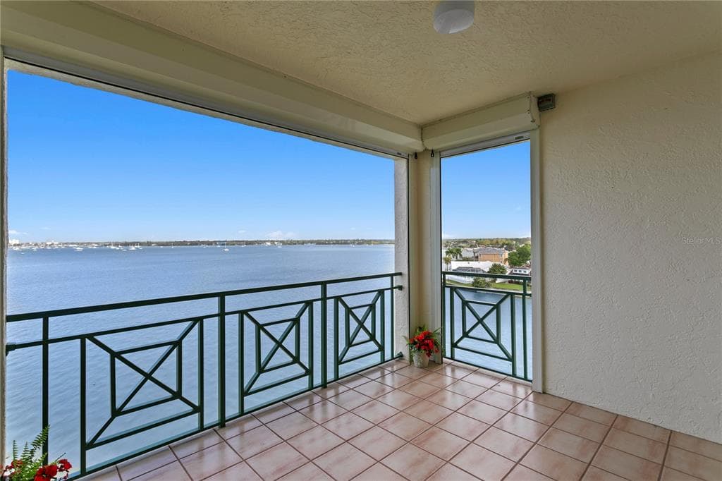 4717 DOLPHIN CAY LANE S 507 photo 5