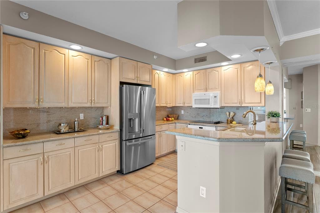 4717 DOLPHIN CAY LANE S 507 photo 19