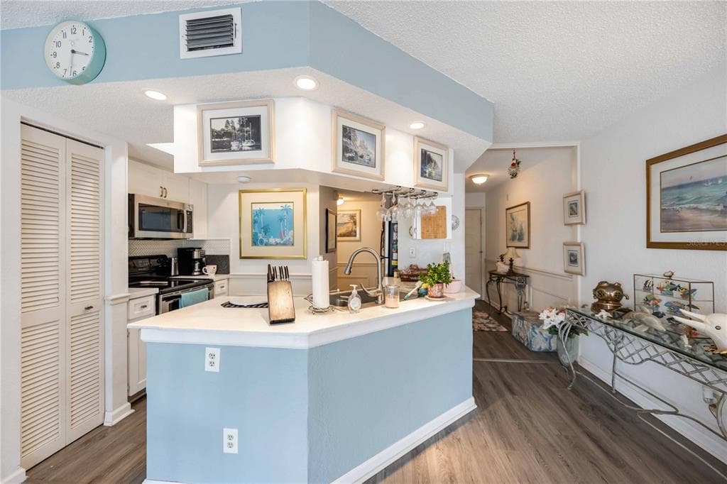 3256 WHITE IBIS COURT 324 photo 16