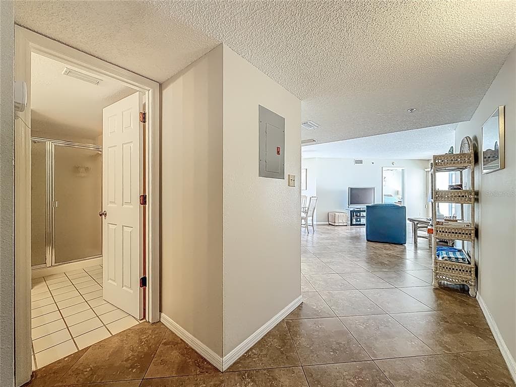 18450 GULF BOULEVARD 401 photo 3
