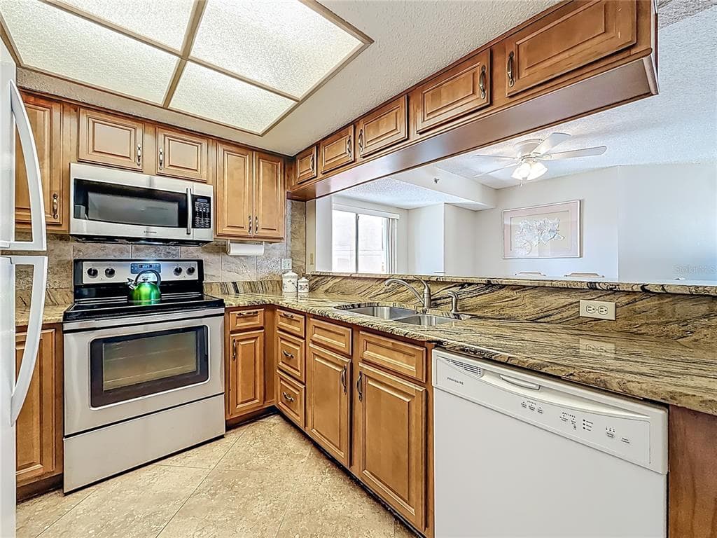 18450 GULF BOULEVARD 401 photo 5