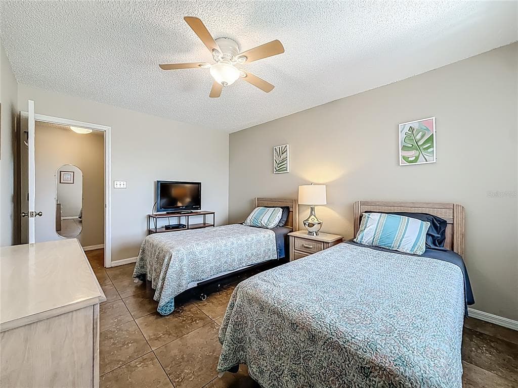18450 GULF BOULEVARD 401 photo 14
