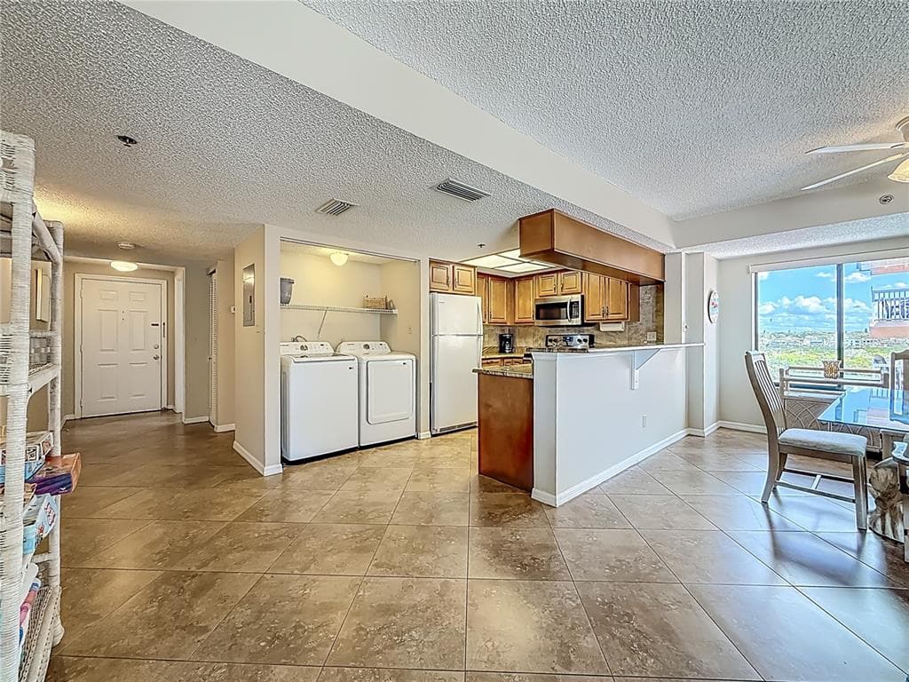 18450 GULF BOULEVARD 401 photo 8